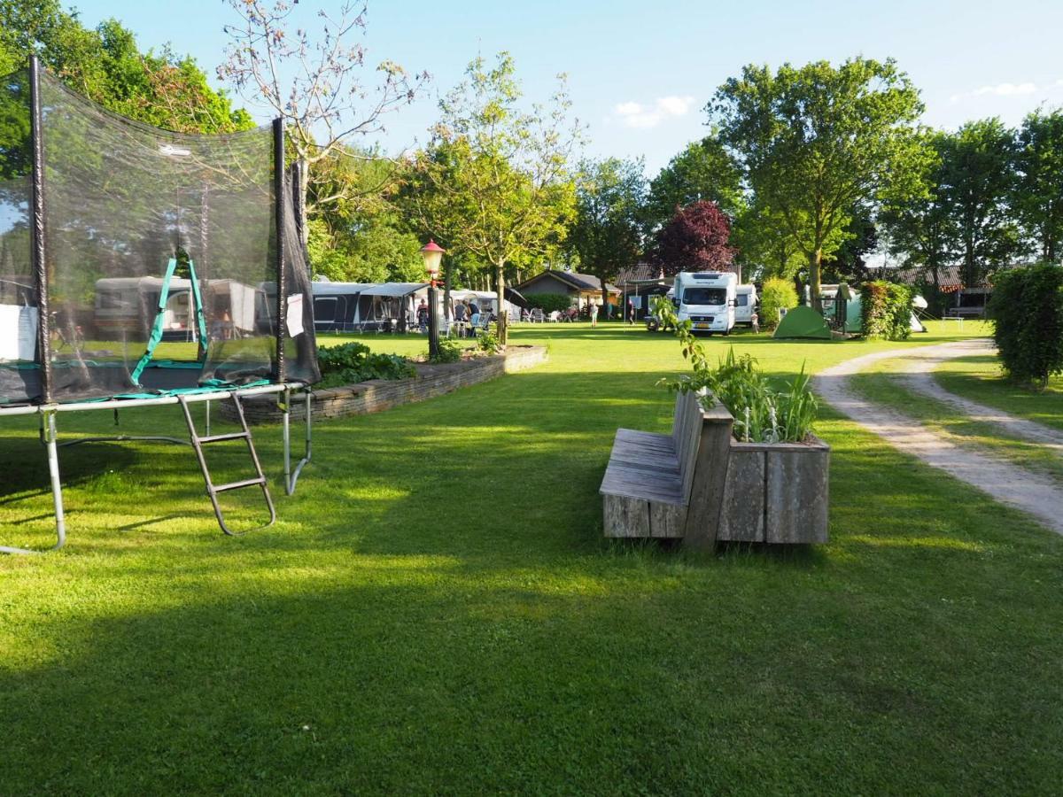 Chalet - Camping 'T Dekske Wintelre ภายนอก รูปภาพ