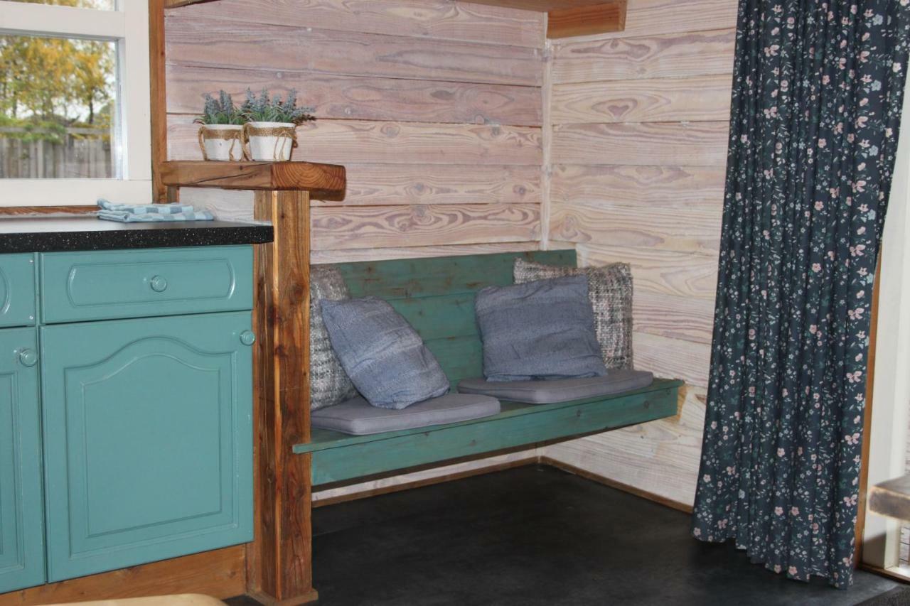 Chalet - Camping 'T Dekske Wintelre ภายนอก รูปภาพ